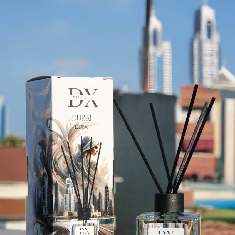 loura Dubaı Rose Musk Etkili Ortam Kokusu 110 ml